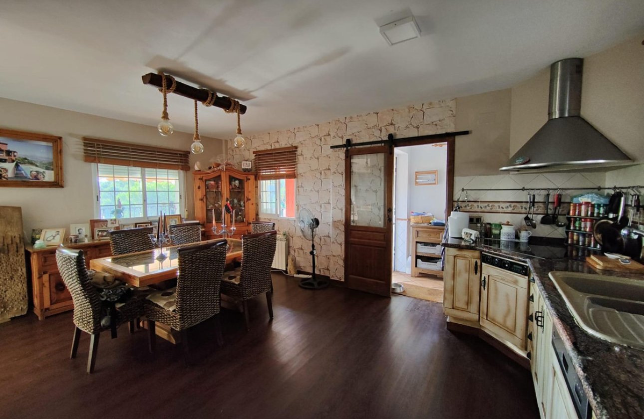 Reventa - Villa -
La Nucía - La Nucia Centro