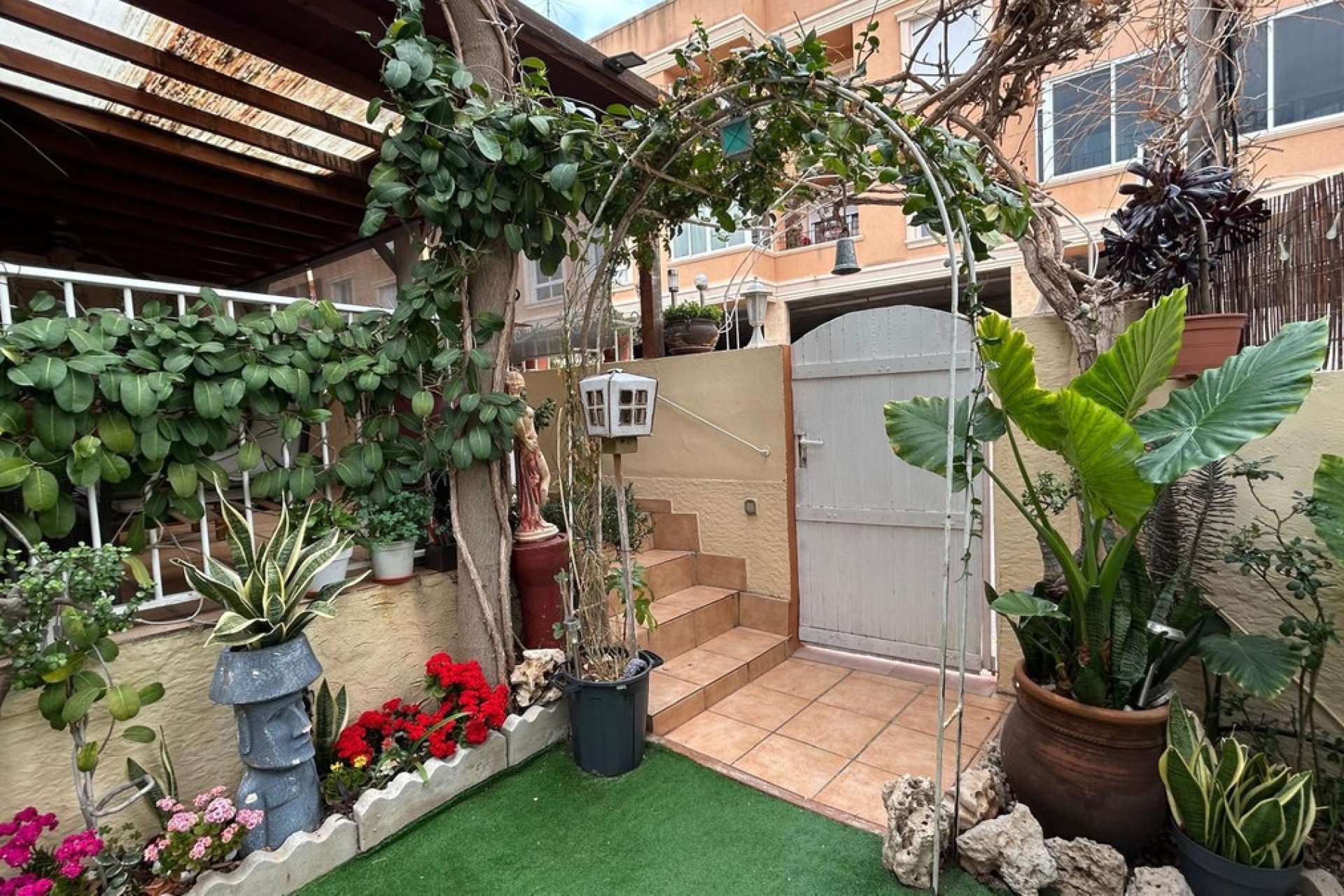 Reventa - Villa -
Los Montesinos - Los Montesinos Centro