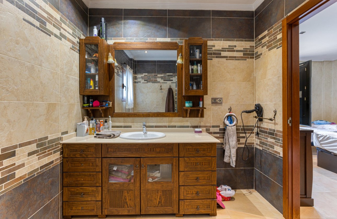 Reventa - Villa -
Los Montesinos - Los Montesinos Centro