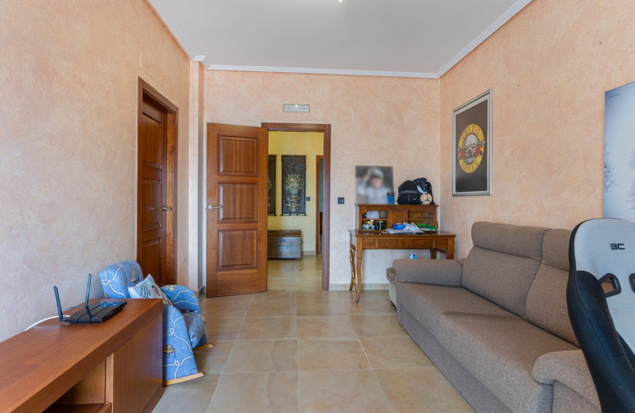 Reventa - Villa -
Los Montesinos - Los Montesinos Centro