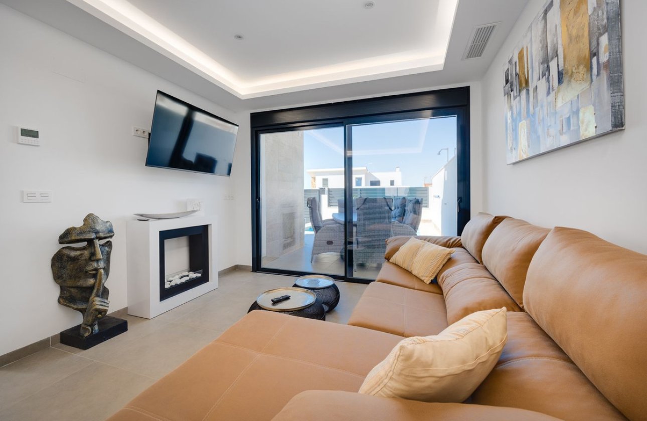 Reventa - Villa -
Los Montesinos - Los Montesinos Centro