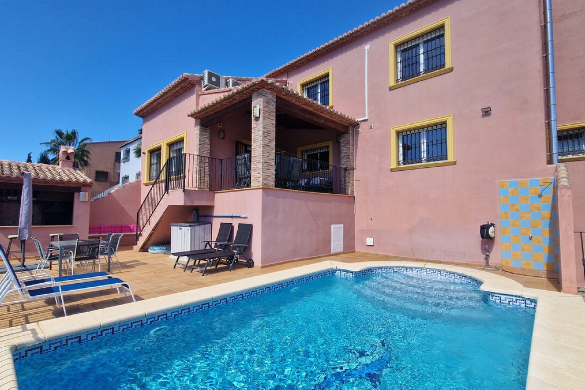 Reventa - Villa -
Orba - Orba Centro