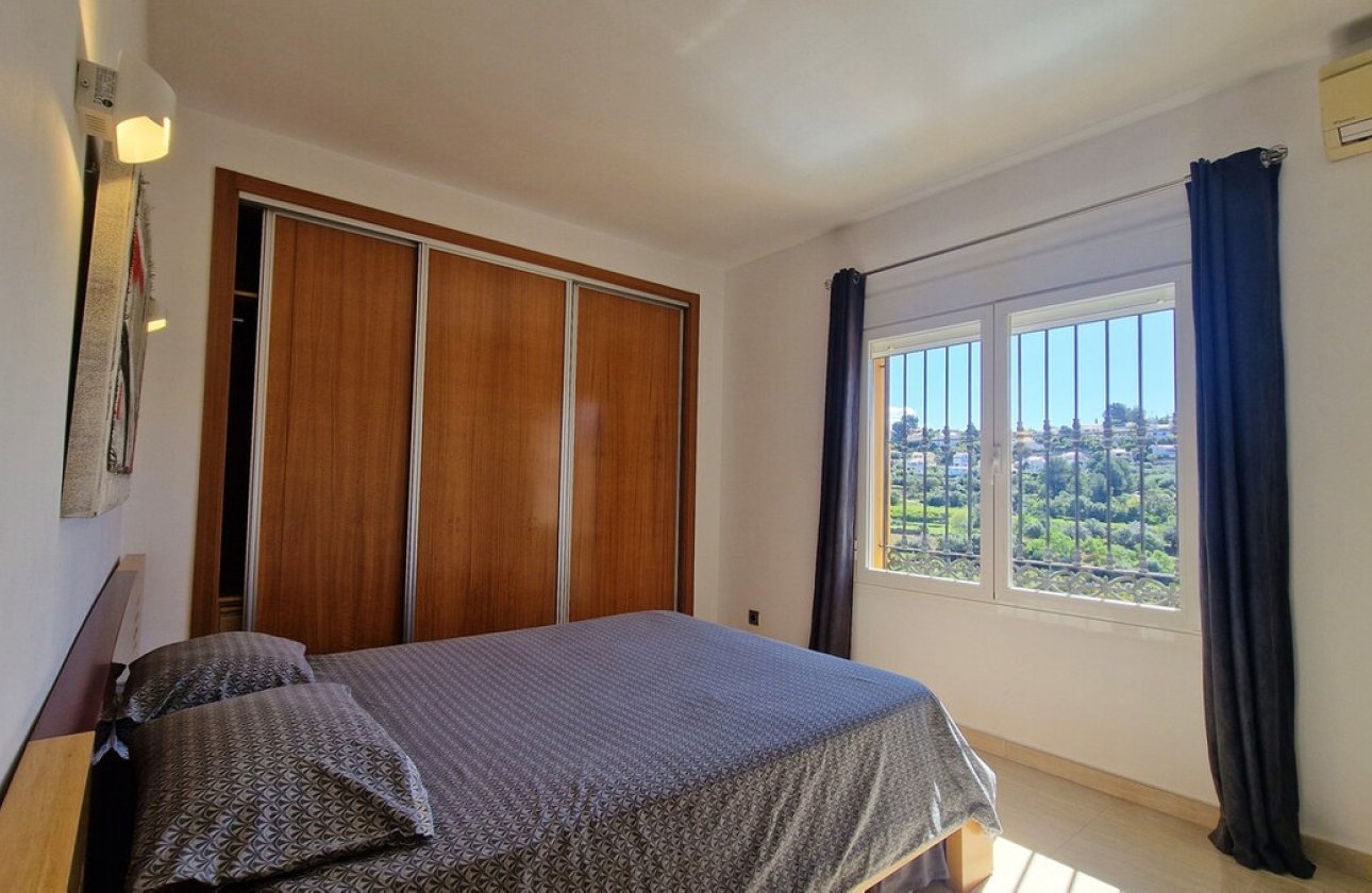 Reventa - Villa -
Orba - Orba Centro