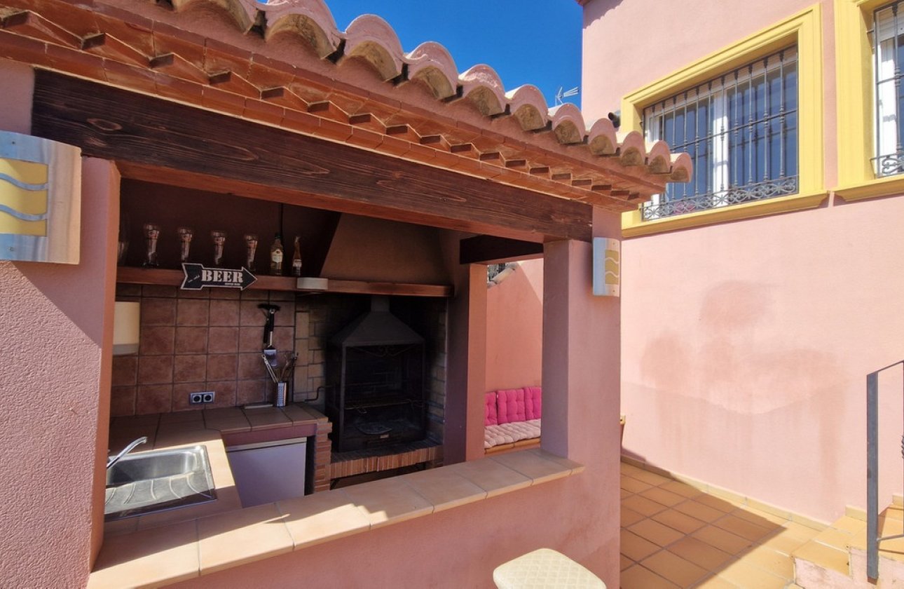 Reventa - Villa -
Orba - Orba Centro