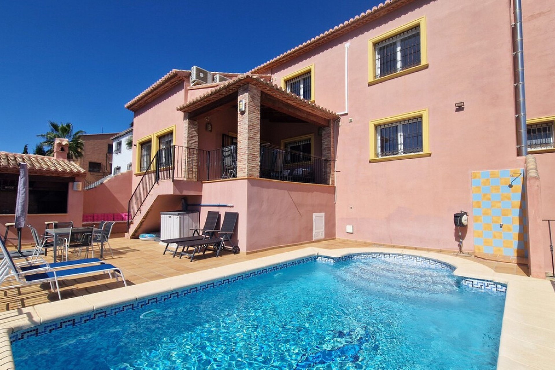 Reventa - Villa -
Orba - Orba Centro