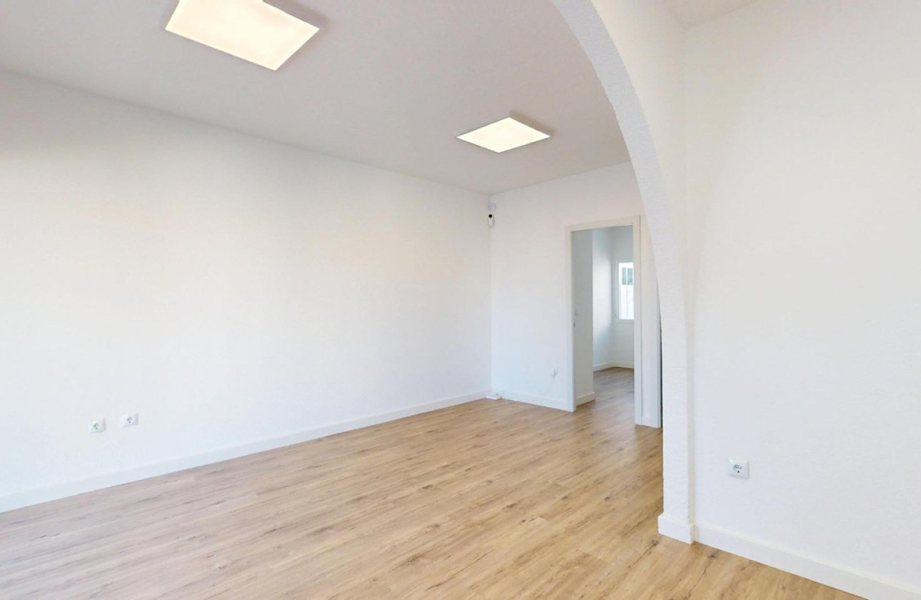 Reventa - Villa -
Orihuela - Blue Lagoon