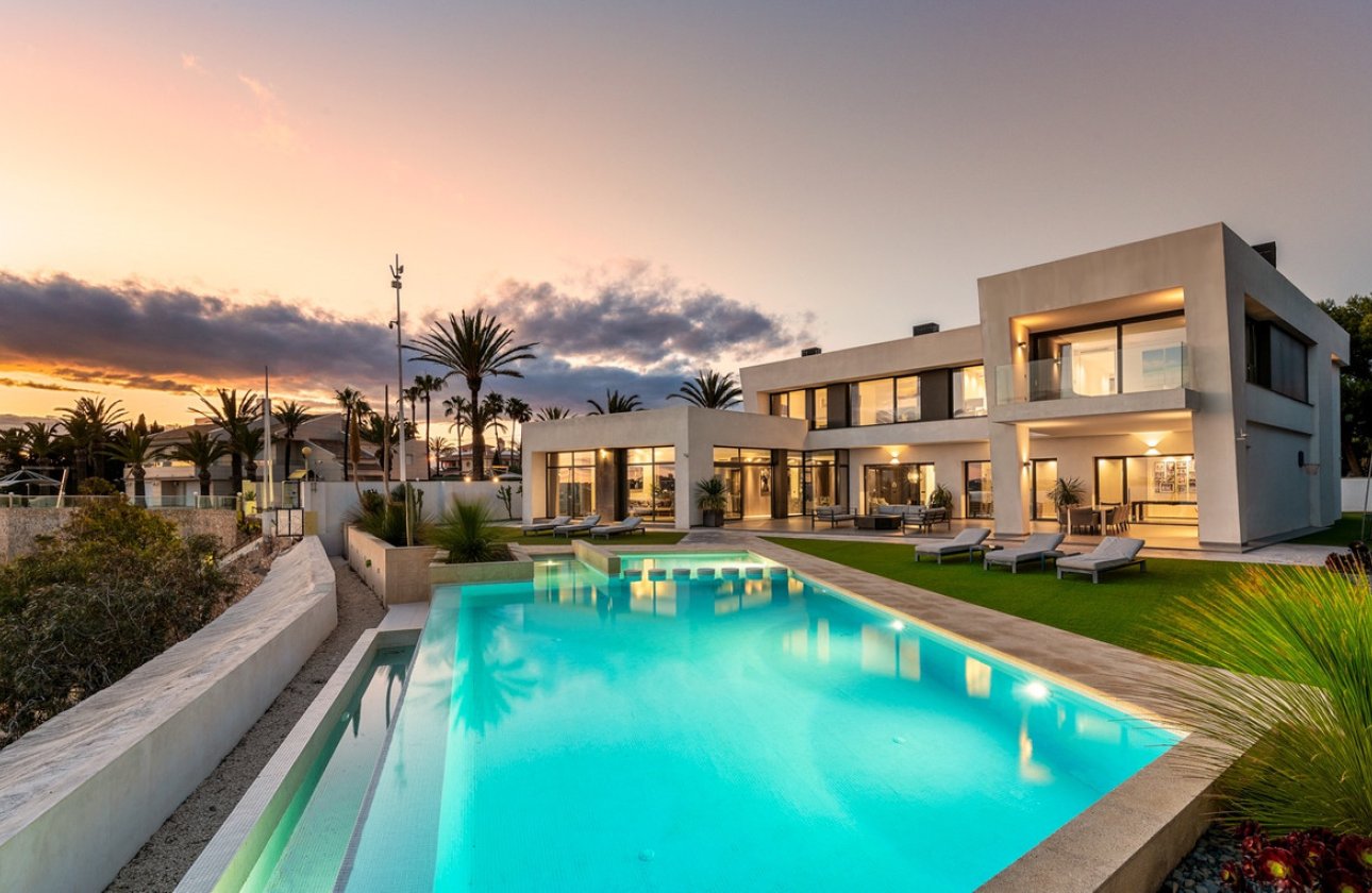 Reventa - Villa -
Orihuela - Cabo Roig