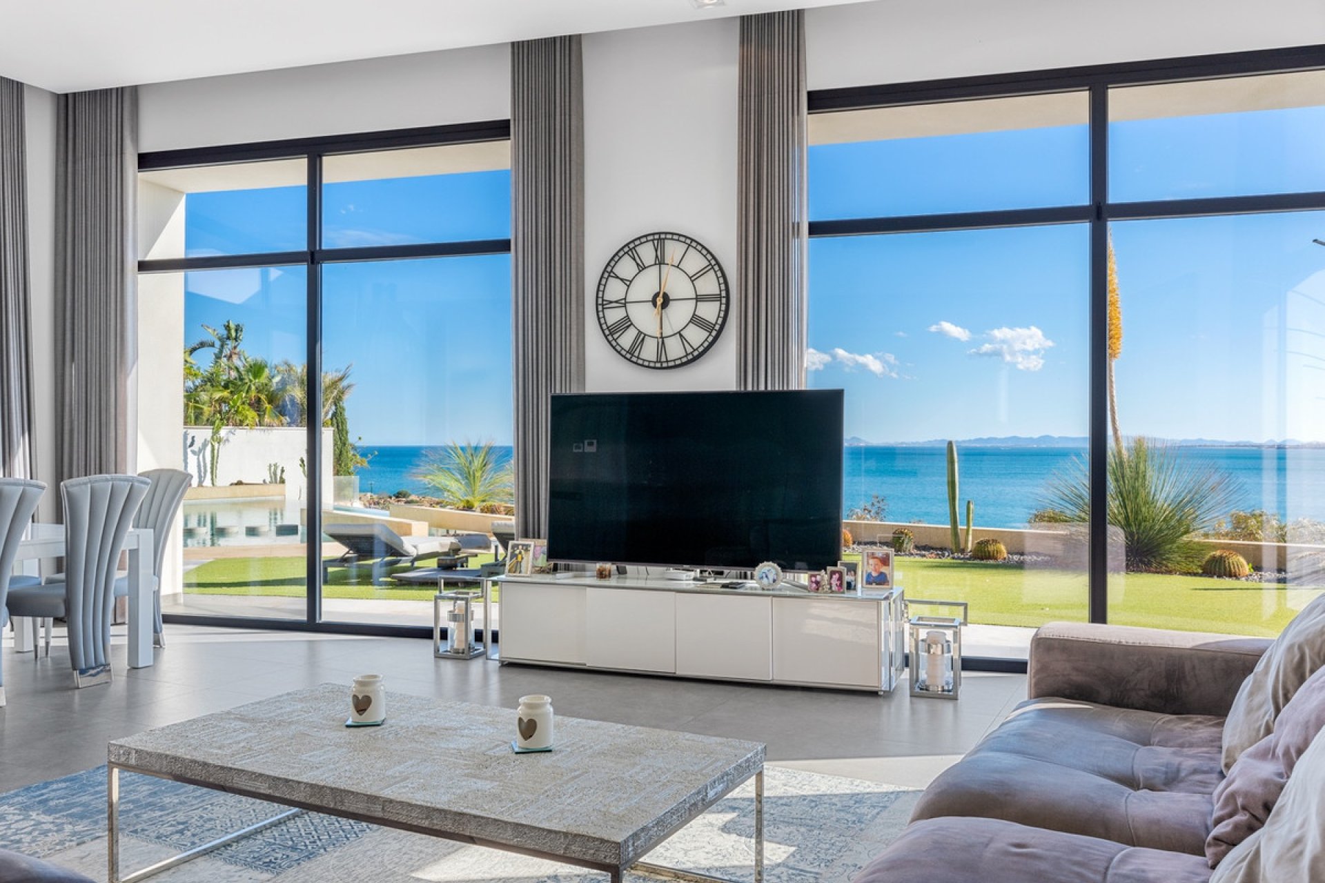 Reventa - Villa -
Orihuela - Cabo Roig