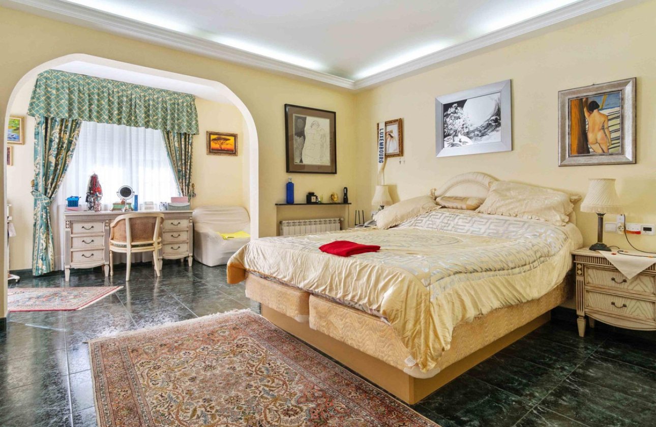 Reventa - Villa -
Orihuela - Cabo Roig