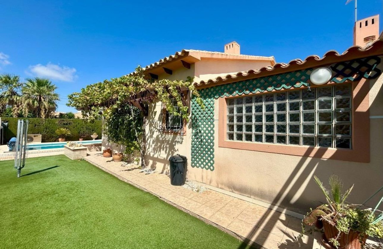 Reventa - Villa -
Orihuela - Cabo Roig
