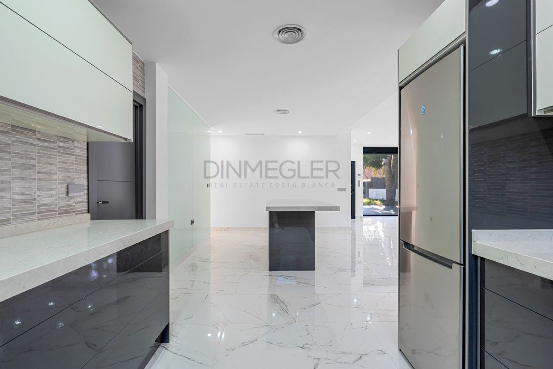 Reventa - Villa -
Orihuela - Campoamor