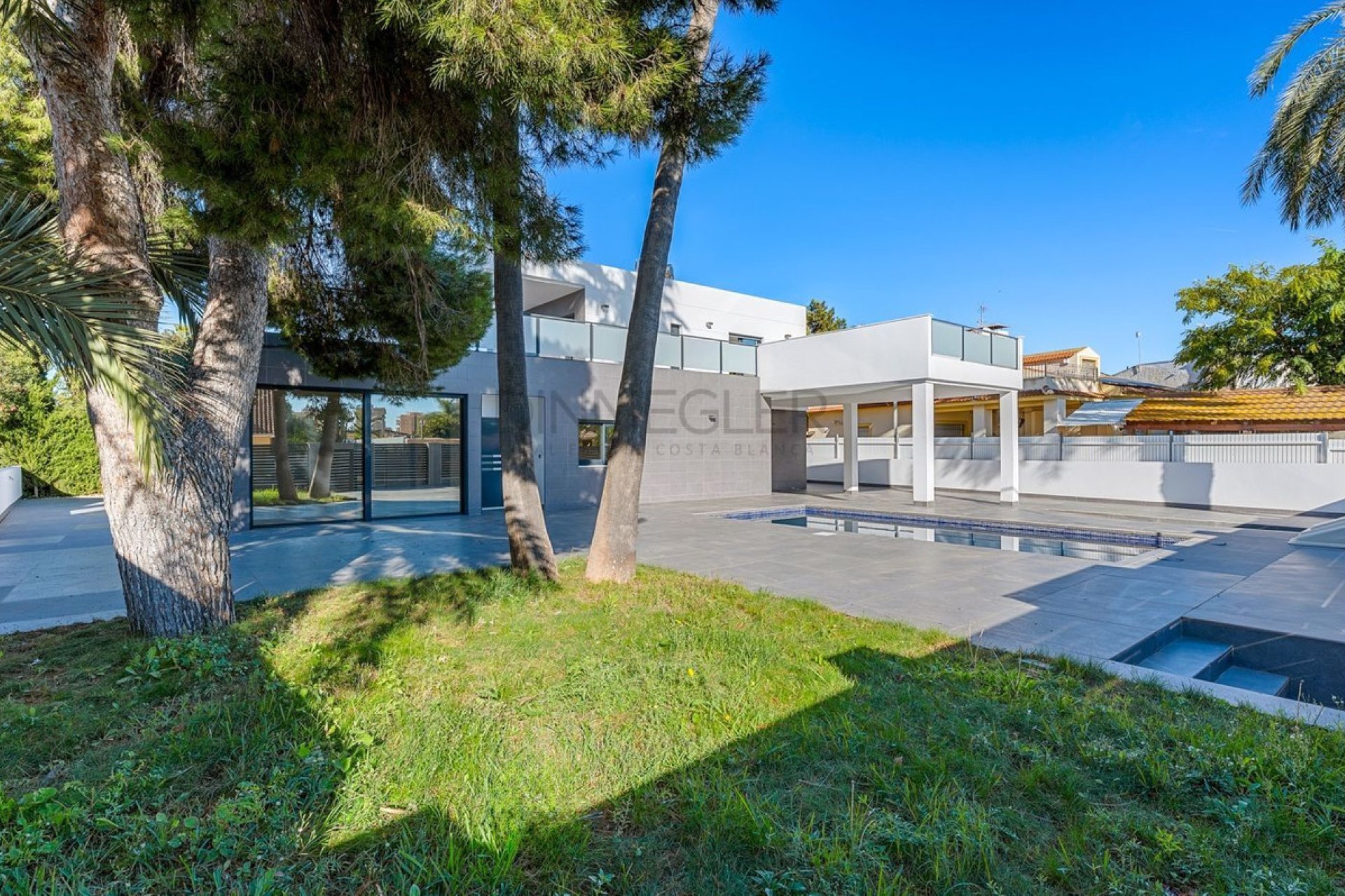 Reventa - Villa -
Orihuela - Campoamor