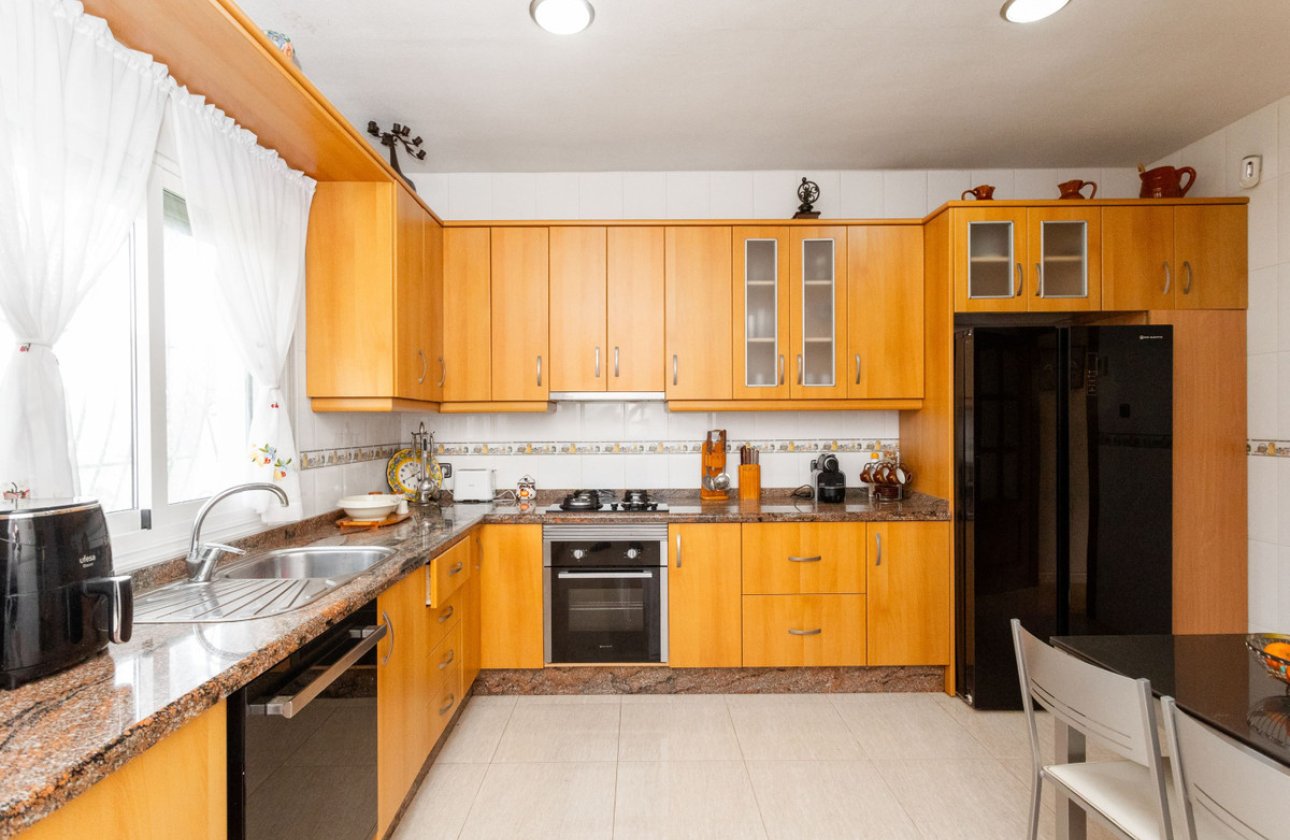 Reventa - Villa -
Orihuela - Campoamor