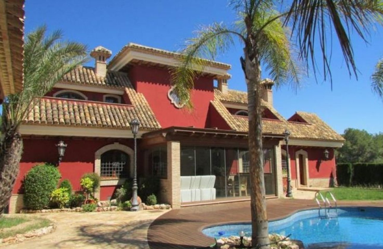 Reventa - Villa -
Orihuela - Campoamor