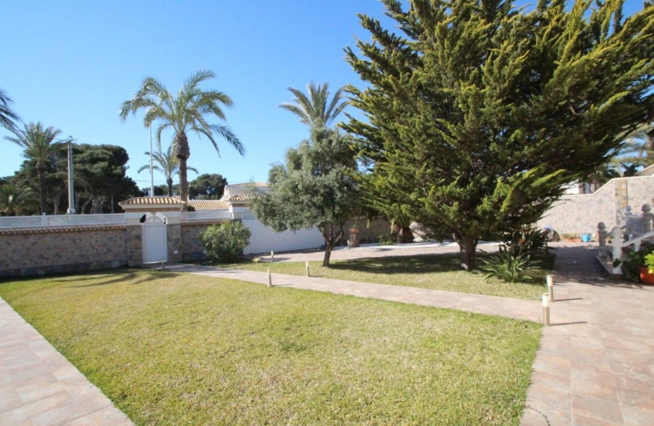 Reventa - Villa -
Orihuela Costa - Cabo Roig