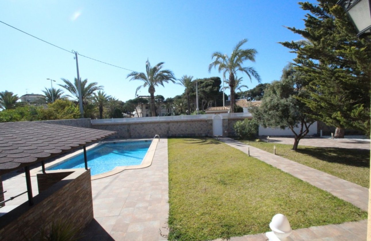 Reventa - Villa -
Orihuela Costa - Cabo Roig