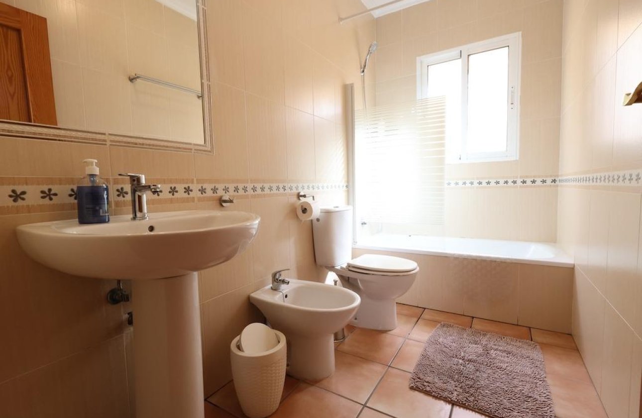 Reventa - Villa -
Orihuela Costa - Cabo Roig