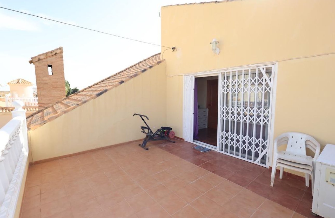 Reventa - Villa -
Orihuela Costa - Playa Flamenca