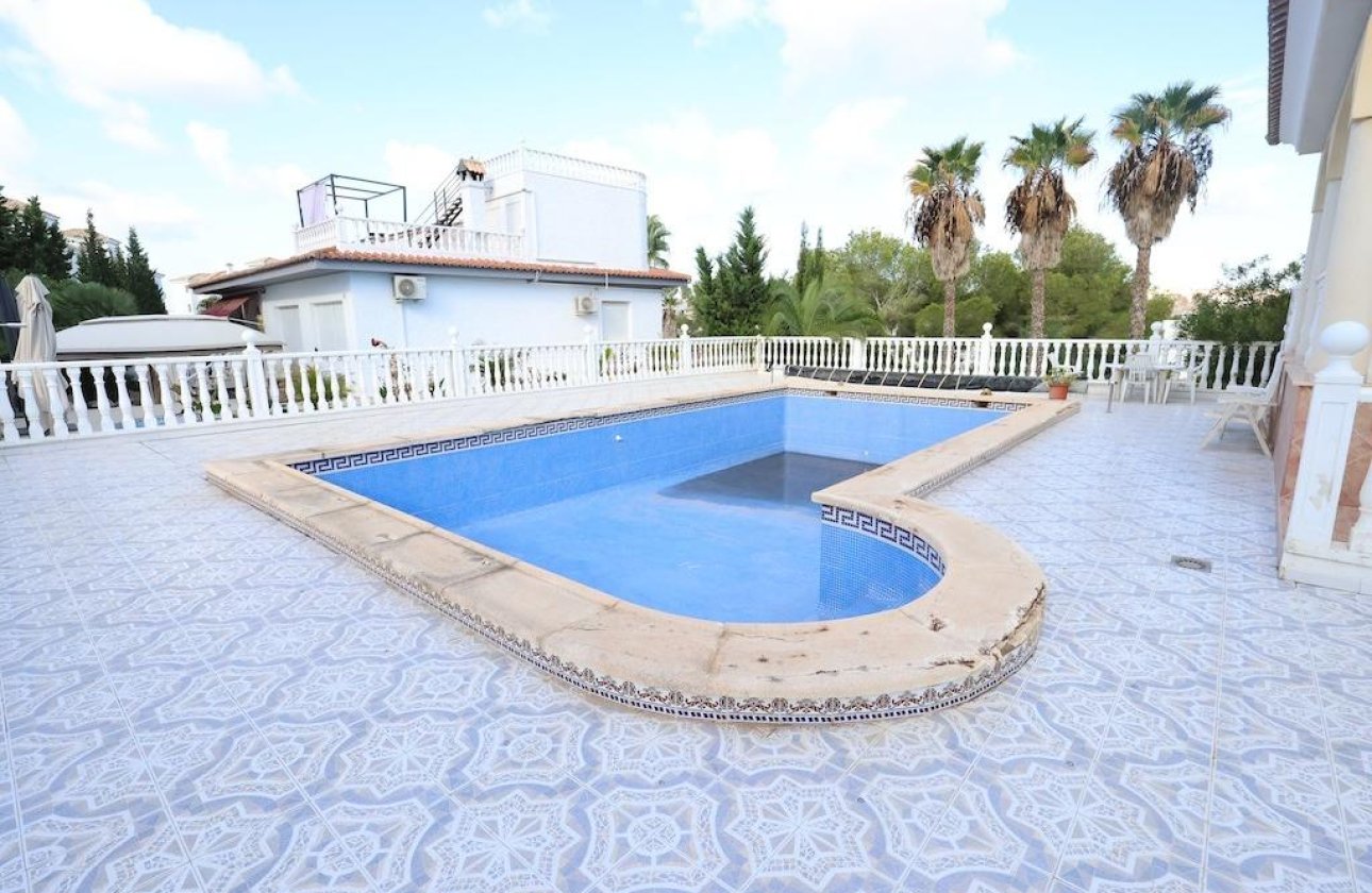 Reventa - Villa -
Orihuela Costa - Villamartín-Las Filipinas