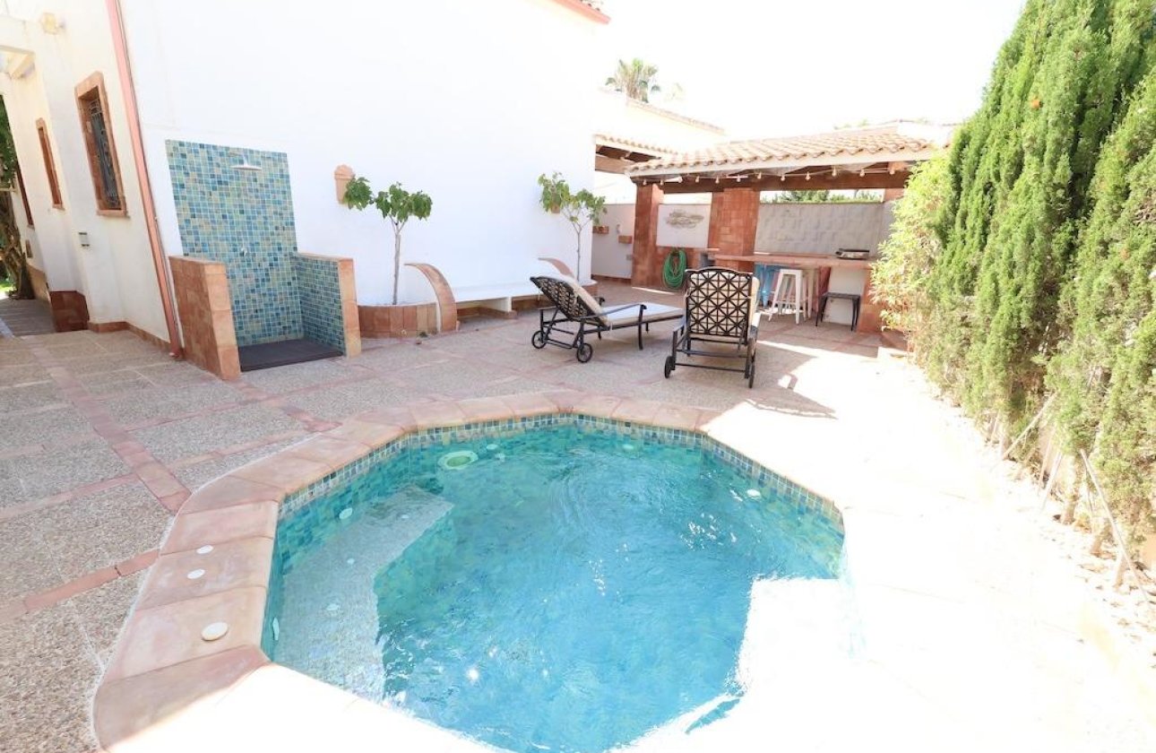 Reventa - Villa -
Orihuela Costa - Villamartín