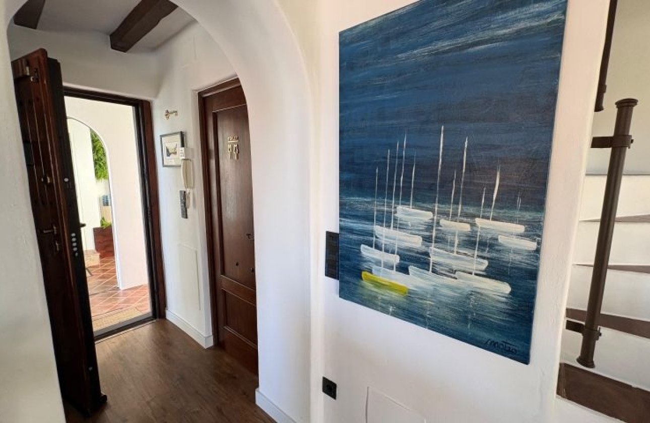 Reventa - Villa -
Orihuela Costa