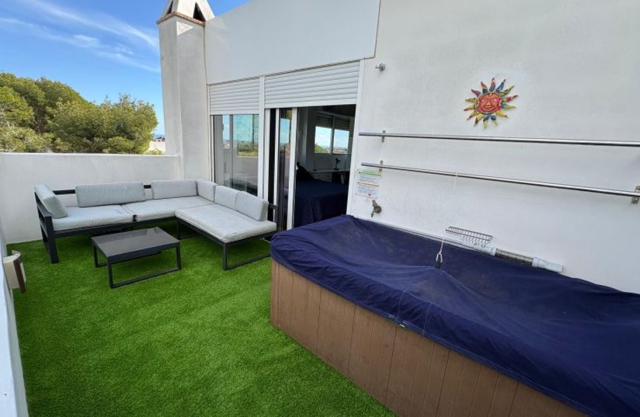 Reventa - Villa -
Orihuela Costa