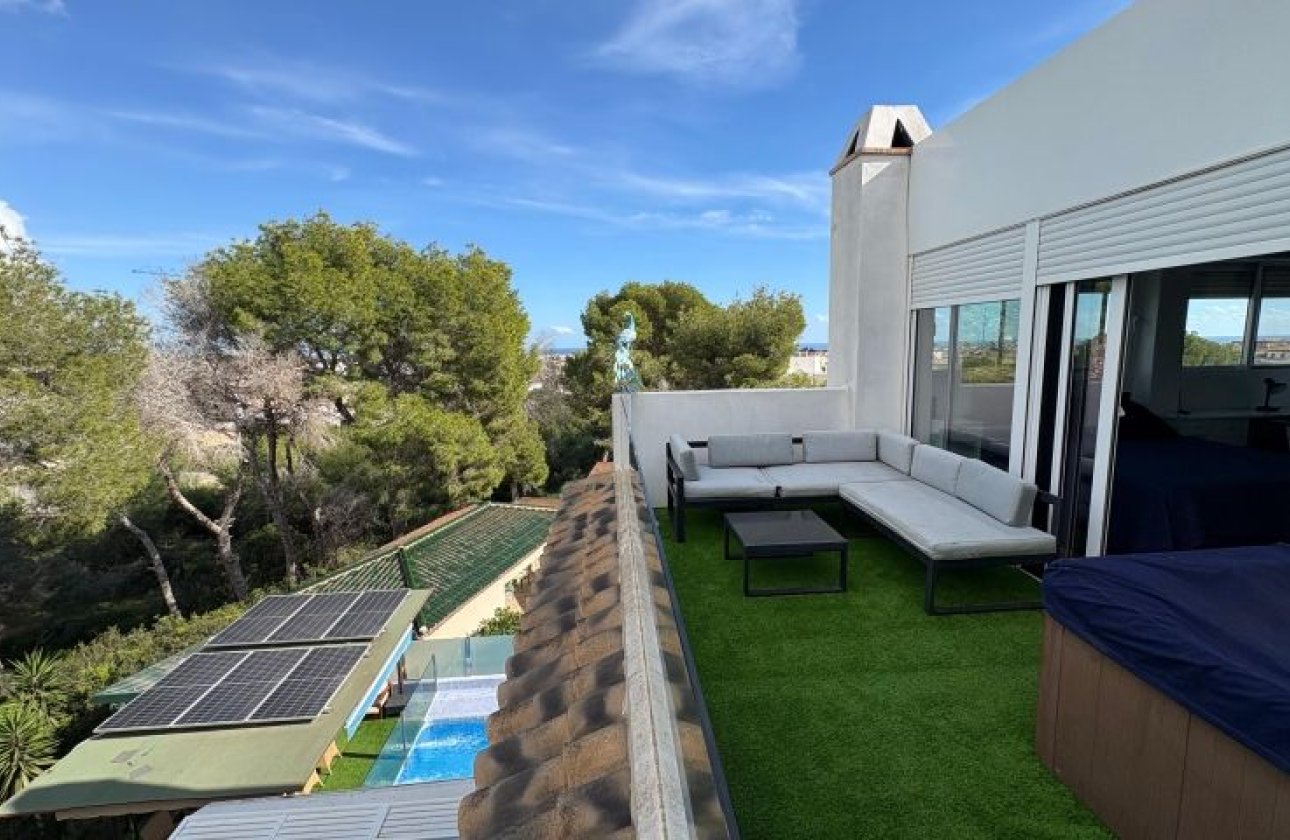 Reventa - Villa -
Orihuela Costa