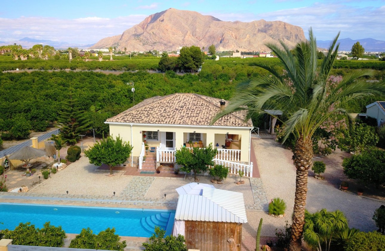 Reventa - Villa -
Orihuela - La Campaneta