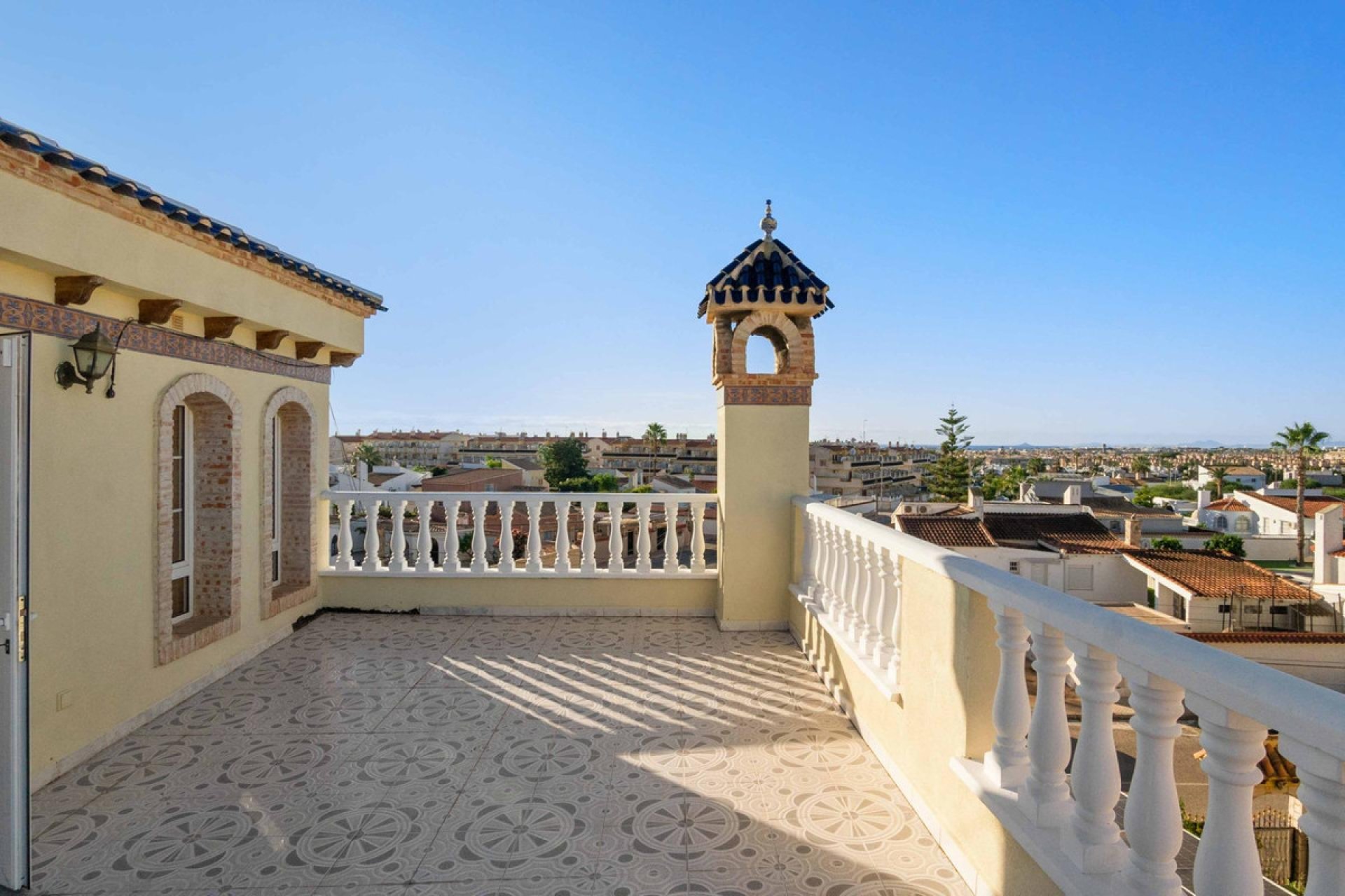 Reventa - Villa -
Orihuela - La Florida