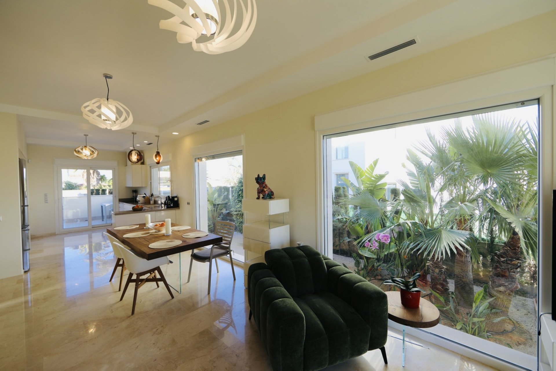 Reventa - Villa -
Orihuela - La Zenia