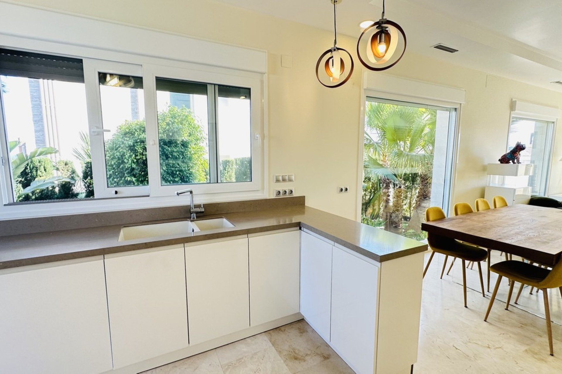 Reventa - Villa -
Orihuela - La Zenia