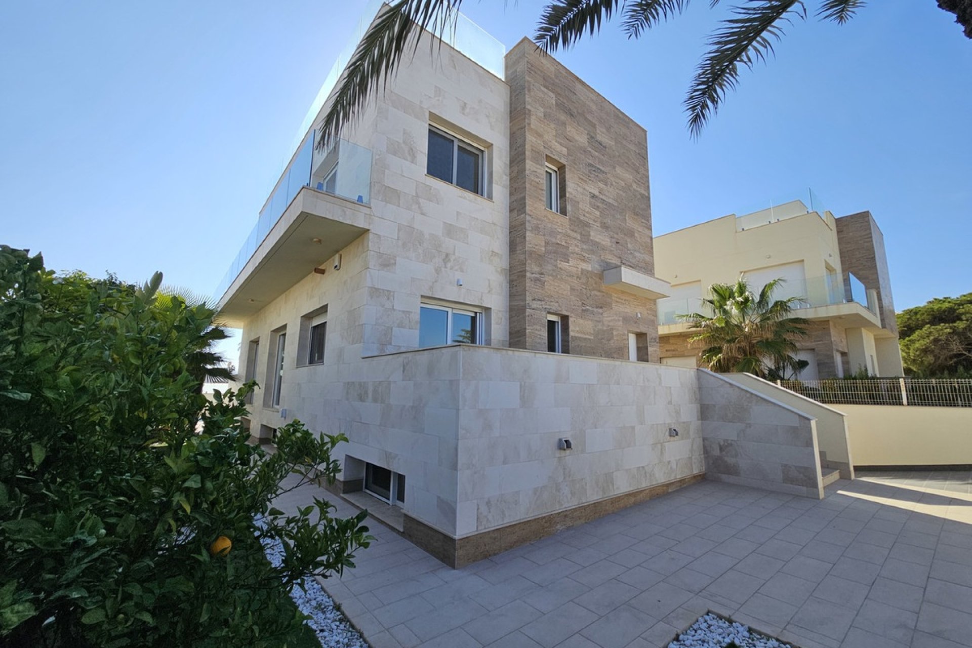 Reventa - Villa -
Orihuela - La Zenia
