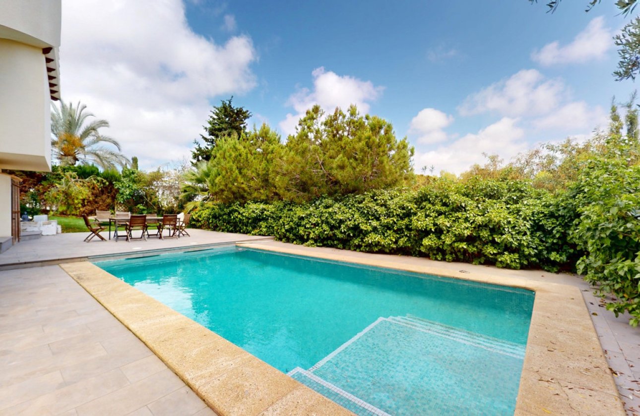 Reventa - Villa -
Orihuela - La Zenia