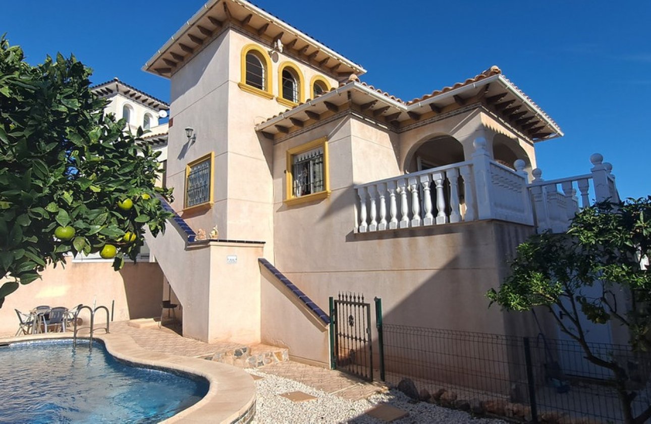 Reventa - Villa -
Orihuela - La Zenia