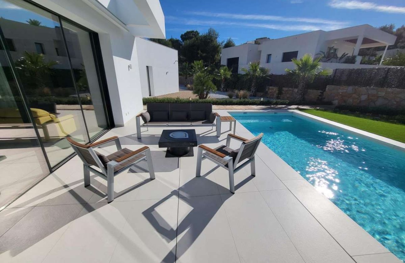 Reventa - Villa -
Orihuela - Las Colinas Golf