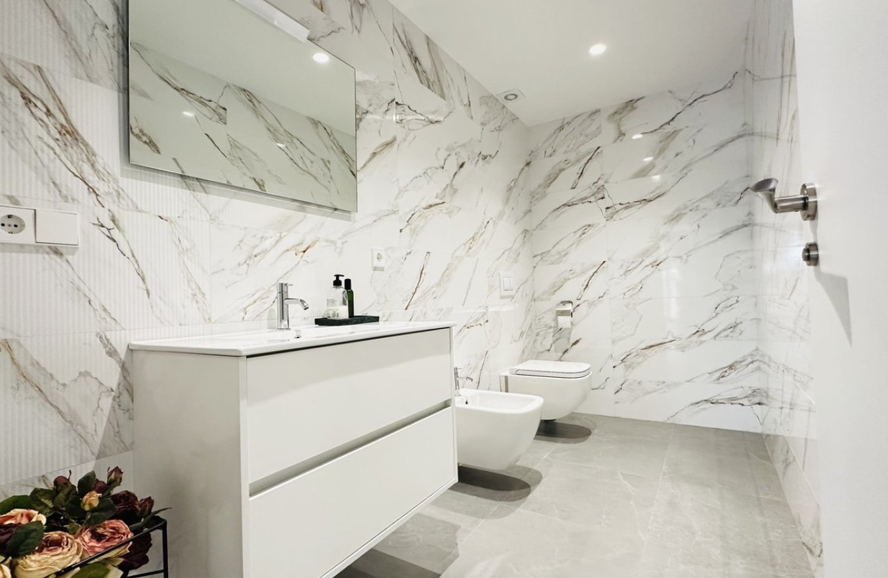 Reventa - Villa -
Orihuela - Las Colinas Golf