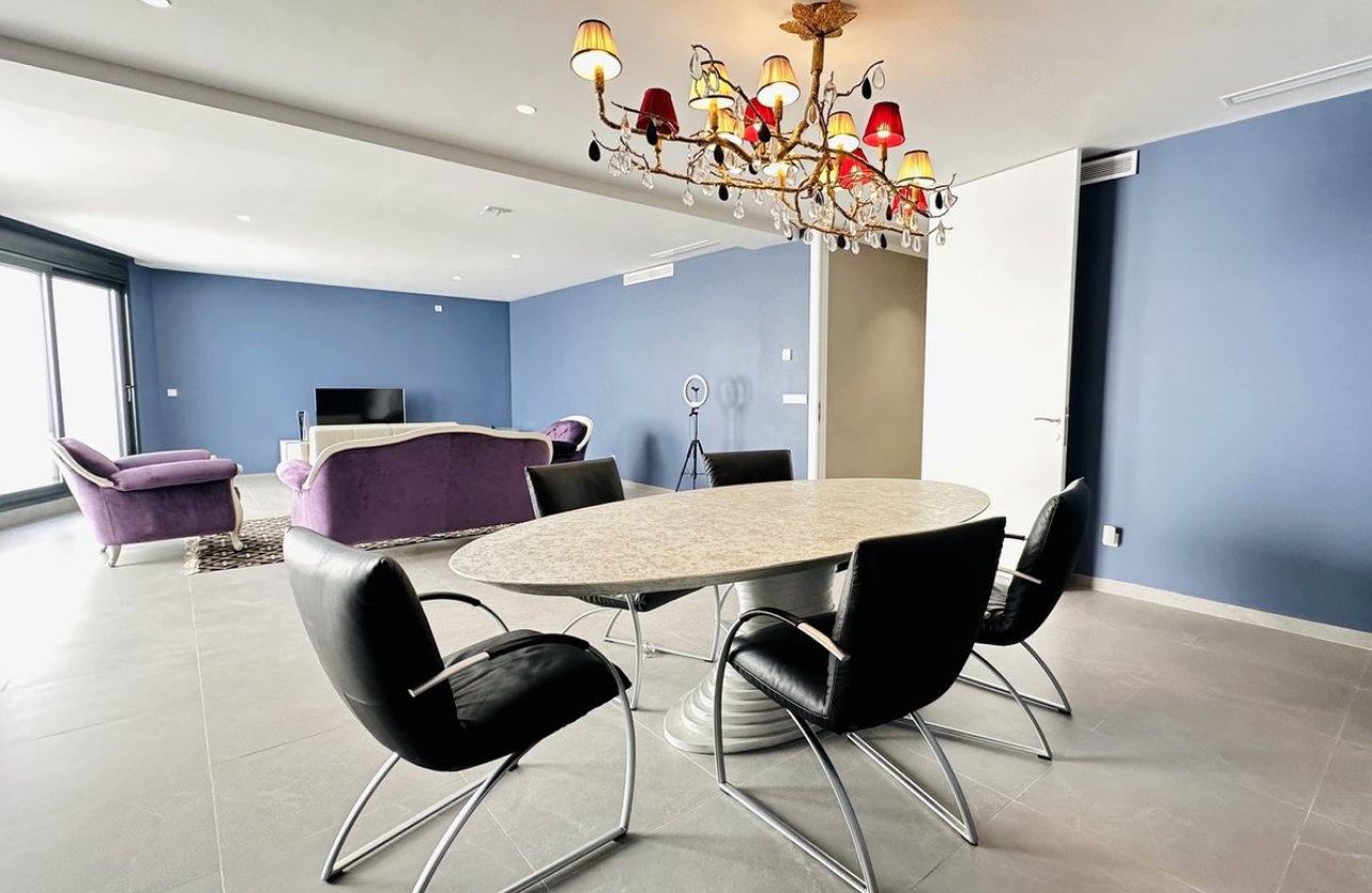 Reventa - Villa -
Orihuela - Las Colinas Golf