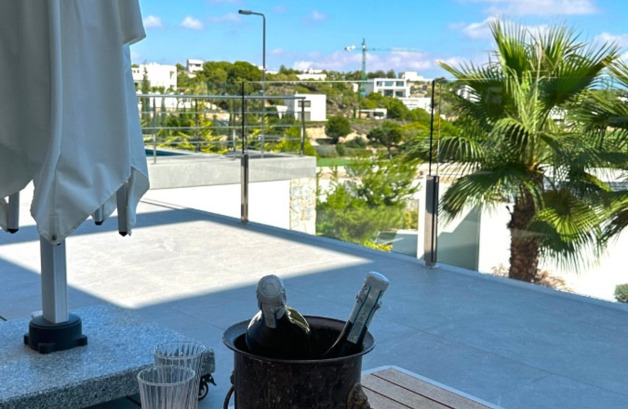 Reventa - Villa -
Orihuela - Las Colinas Golf