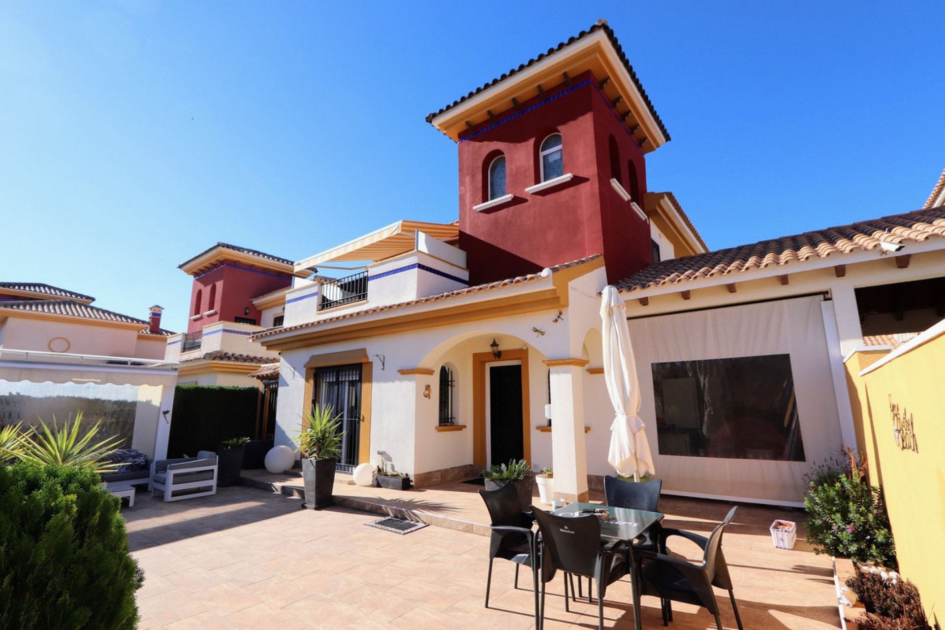 Reventa - Villa -
Orihuela - Lomas de Cabo Roig
