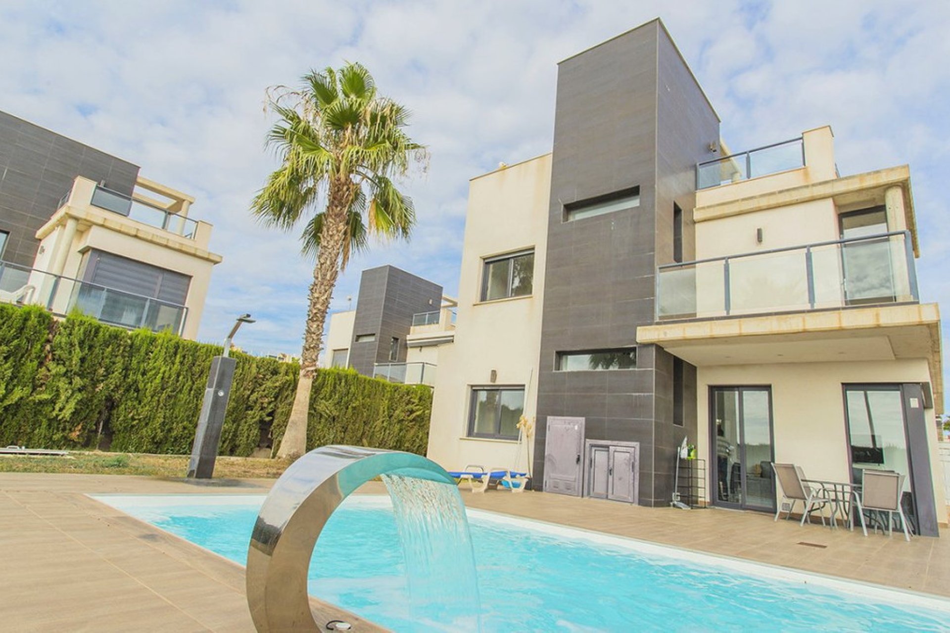 Reventa - Villa -
Orihuela - Lomas de Cabo Roig