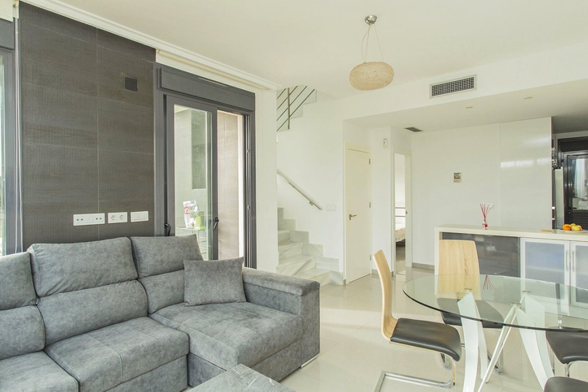 Reventa - Villa -
Orihuela - Lomas de Cabo Roig