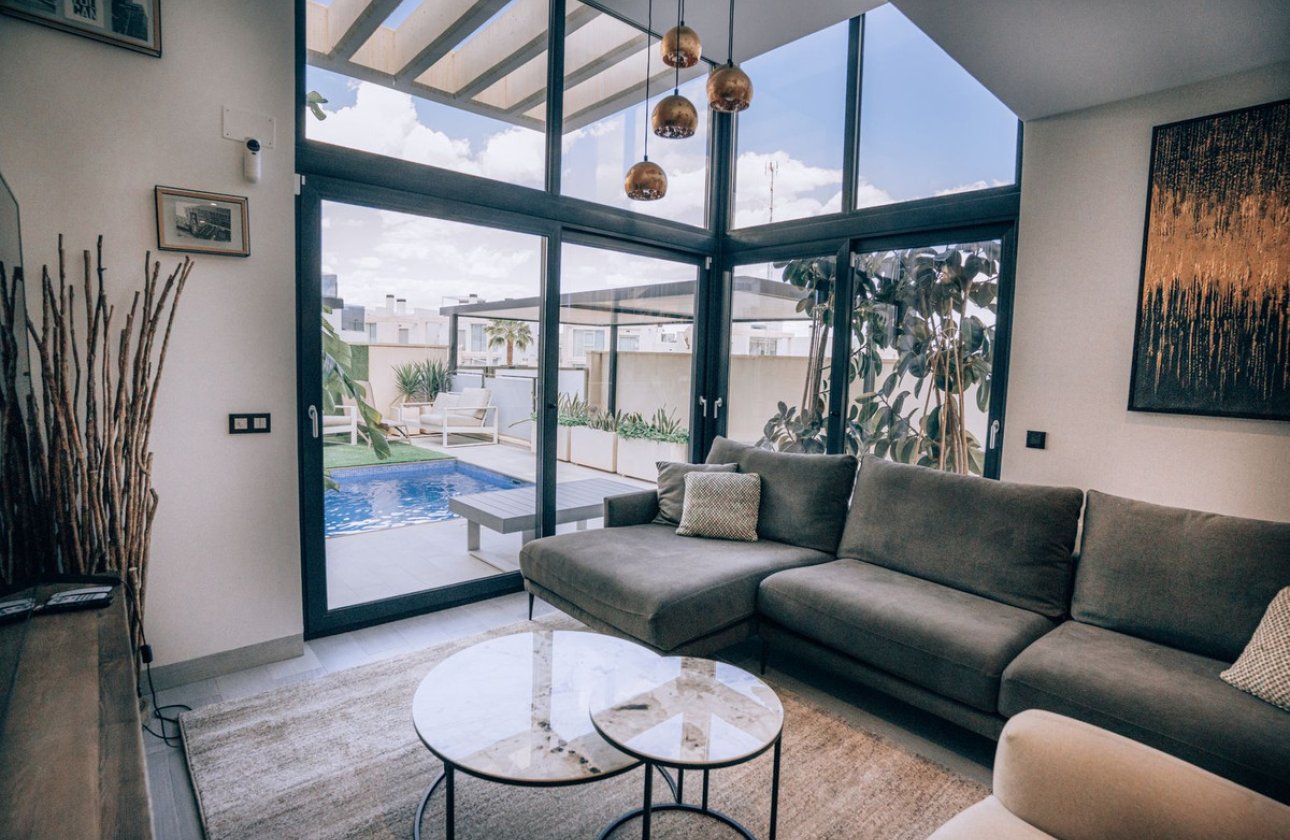 Reventa - Villa -
Orihuela - Lomas de Cabo Roig