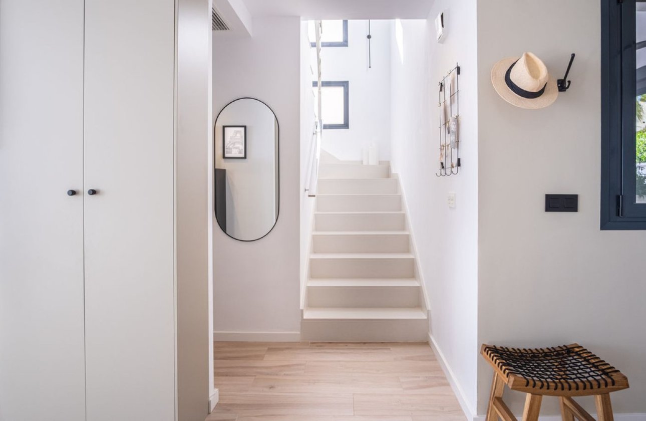 Reventa - Villa -
Orihuela - Lomas de Cabo Roig