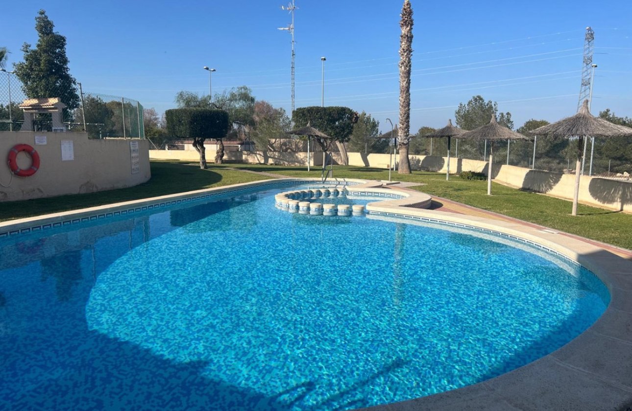 Reventa - Villa -
Orihuela - Los Altos