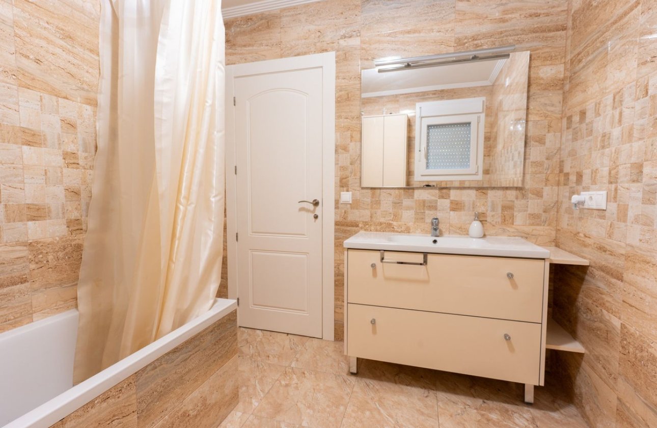 Reventa - Villa -
Orihuela - Los Balcones