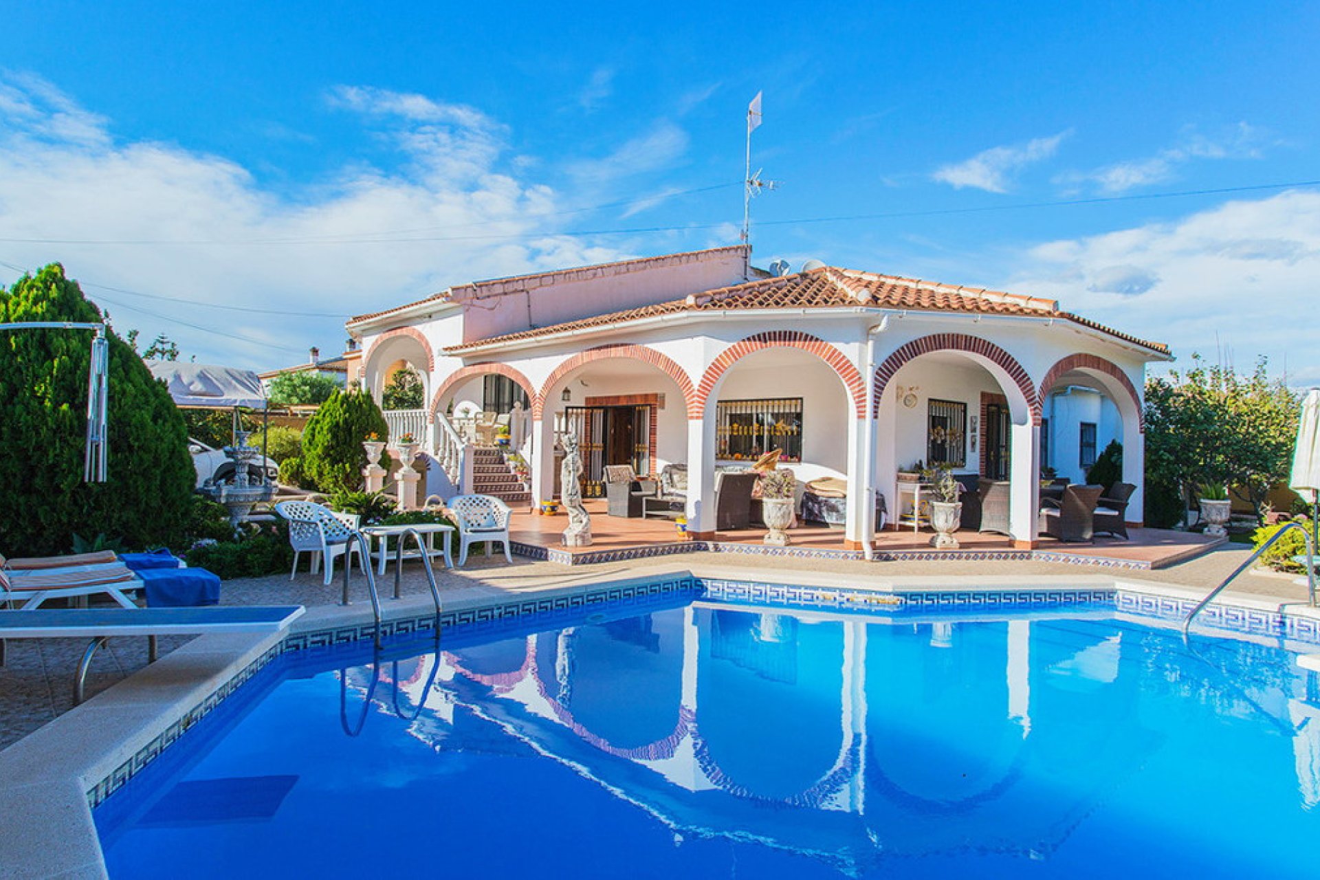 Reventa - Villa -
Orihuela - Los Balcones