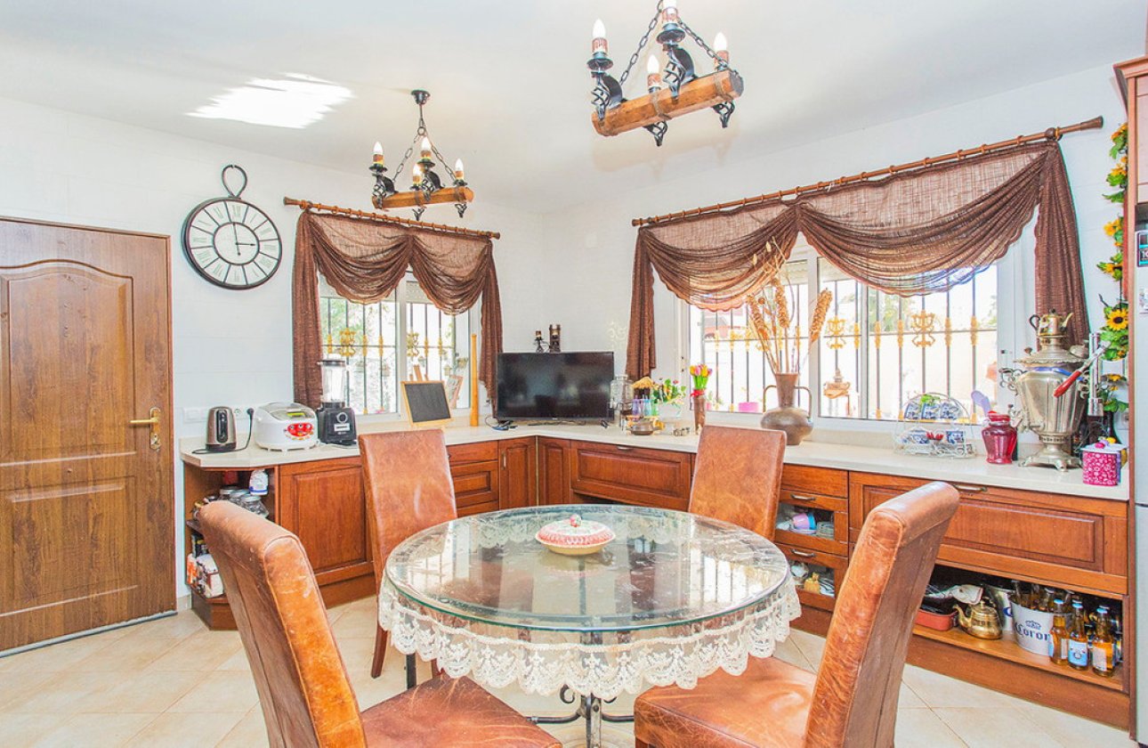 Reventa - Villa -
Orihuela - Los Balcones