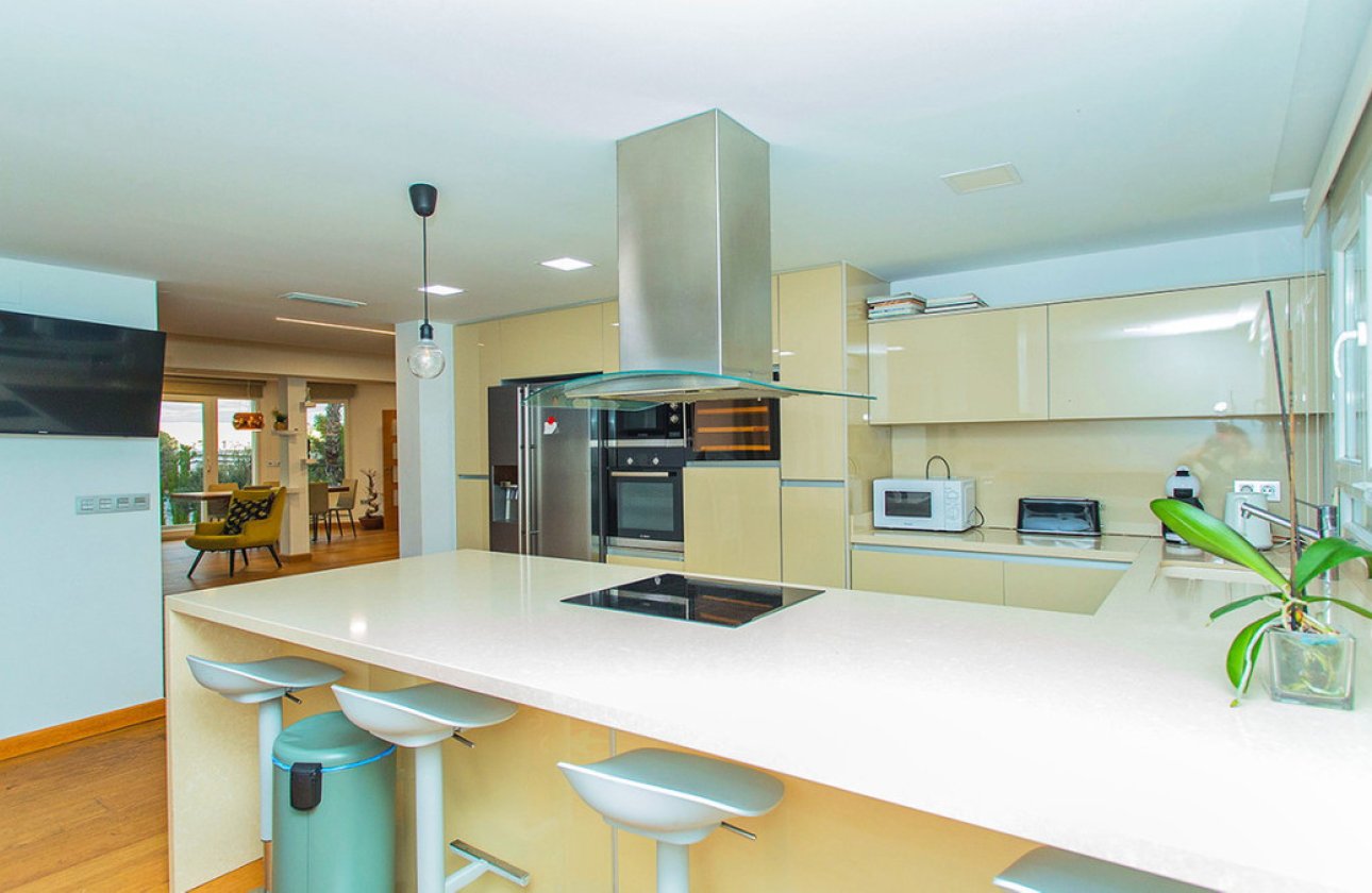 Reventa - Villa -
Orihuela - Los Balcones