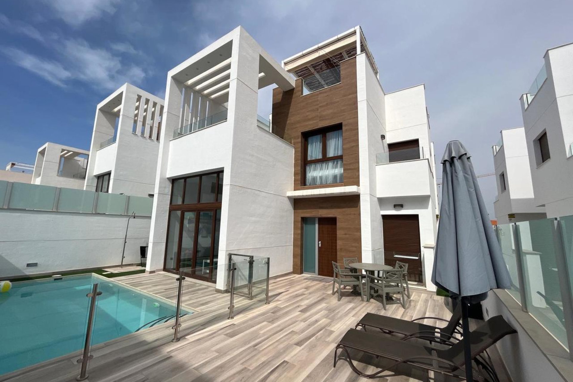 Reventa - Villa -
Orihuela - Los Balcones