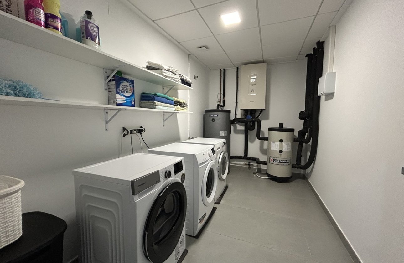 Reventa - Villa -
Orihuela - Los Balcones